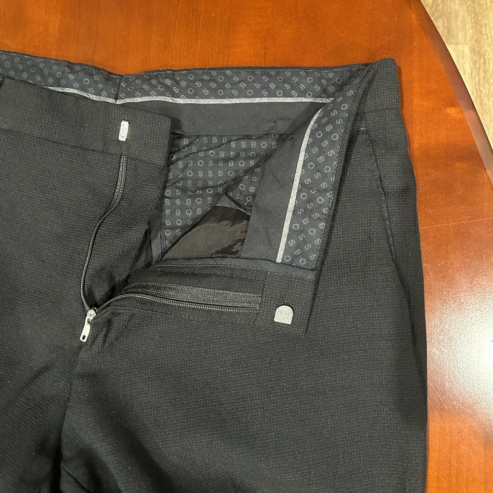 Boss Men’s Formal Trousers in Virgin-Wool Surge